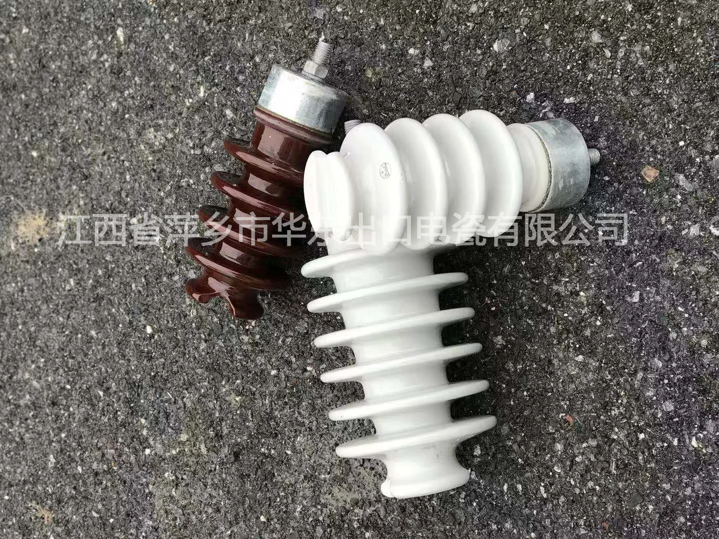 8线路柱式瓷绝缘子